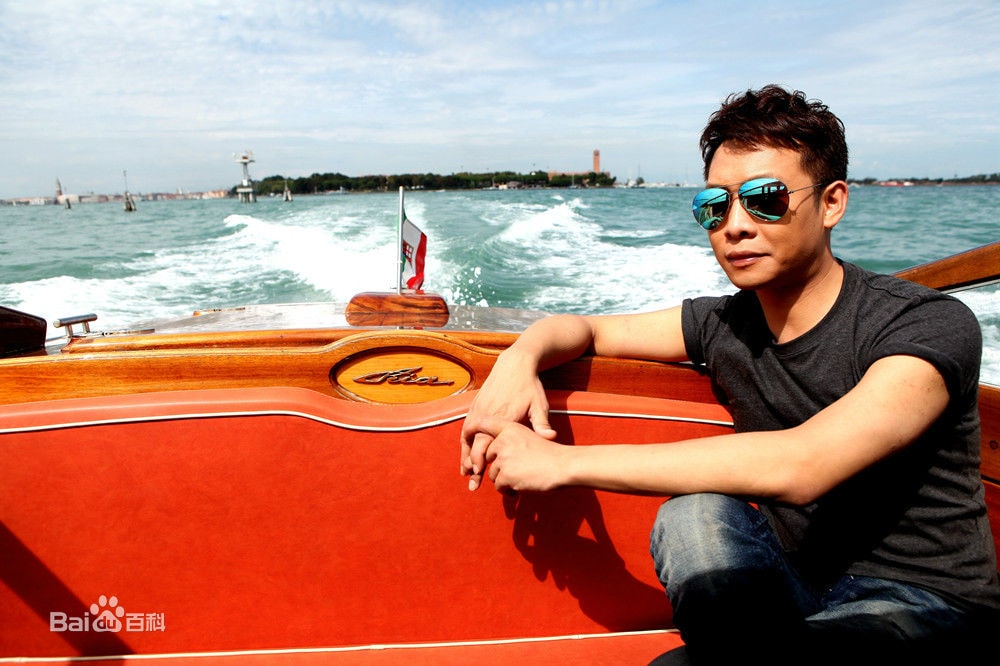 http://www.newswatch247.com/pics/star/pic/b37121466b4b3b5a93ae865befc8256a.jpg