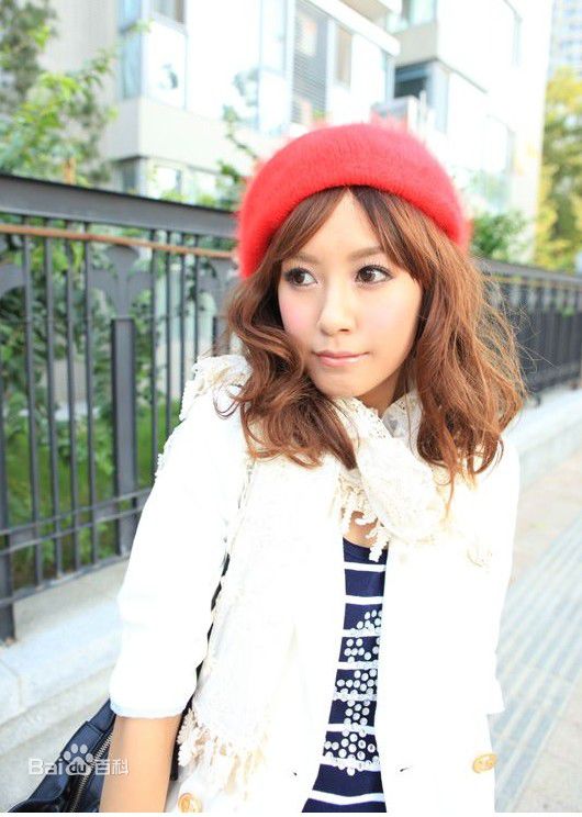 http://www.newswatch247.com/pics/star/pic/b3eed2960e6fea24062fbf5da72142f0.jpg