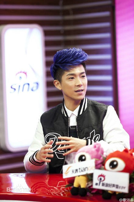 http://www.newswatch247.com/pics/star/pic/b4265c773024a5a3d37772fe373b0e03.jpg