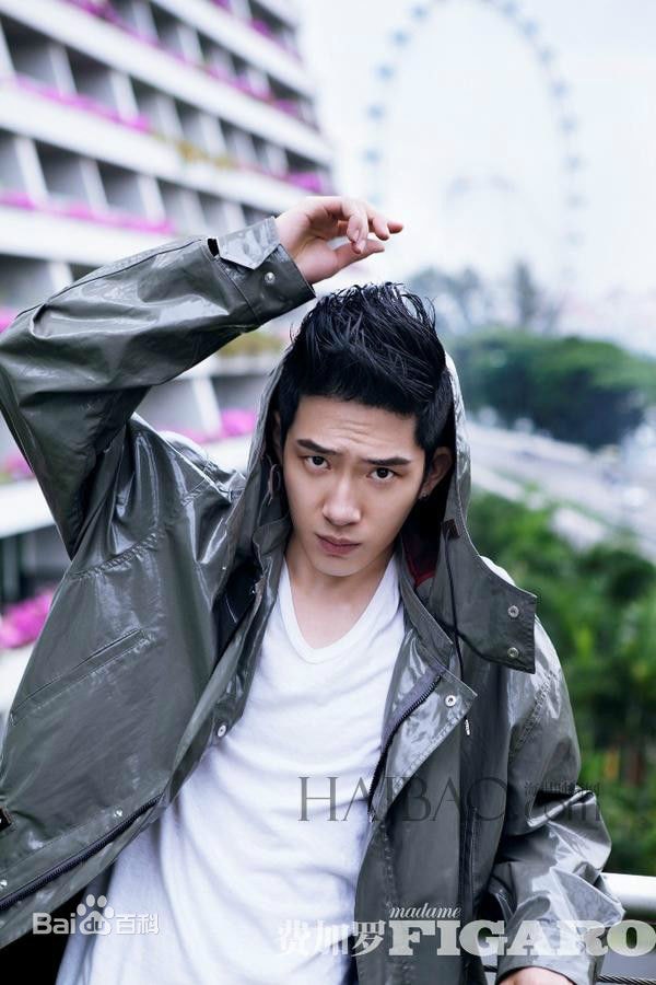 http://www.newswatch247.com/pics/star/pic/b4c7d6e14135a9a9a69239788aeb330b.jpg