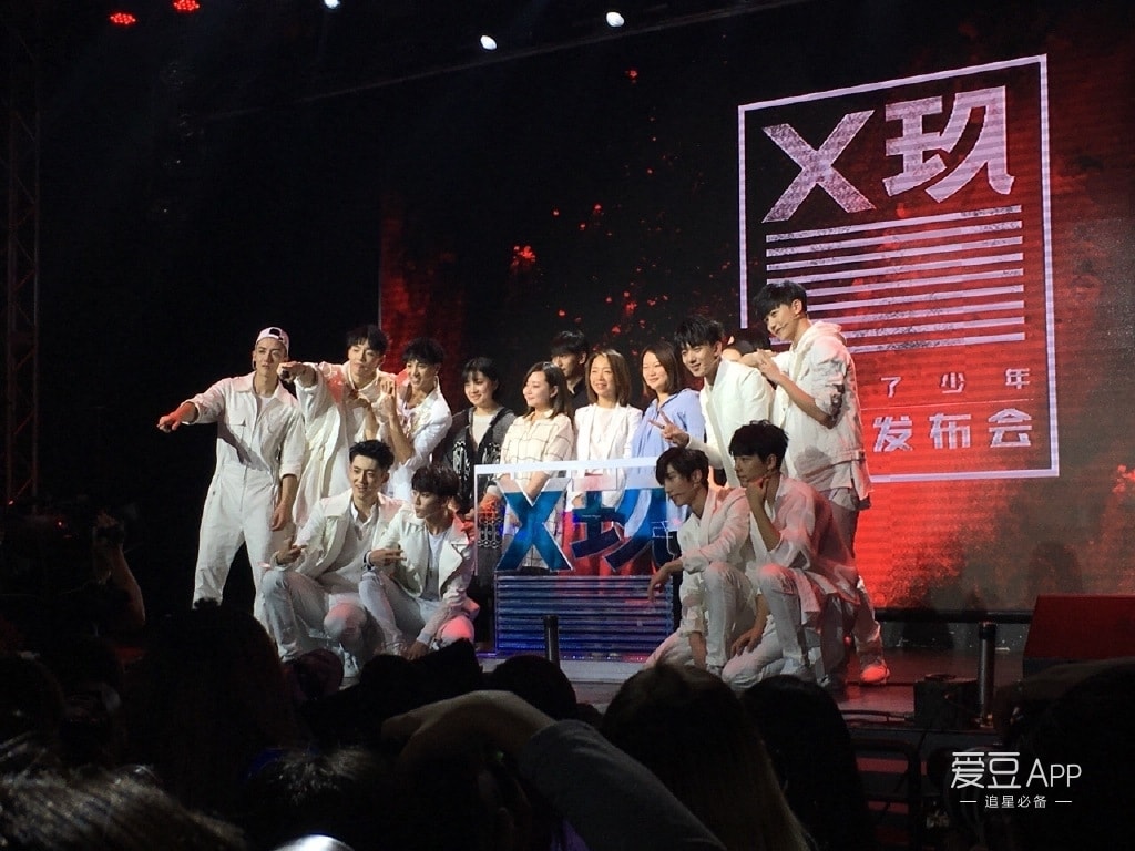 http://www.newswatch247.com/pics/star/pic/b4f80001ef2c082de57ae4efdcf0c2c0.jpg