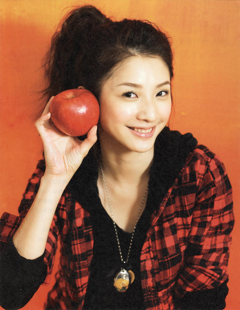 http://www.newswatch247.com/pics/star/pic/b632ee0f7c525317a515ba1db6f6aa6a.jpg