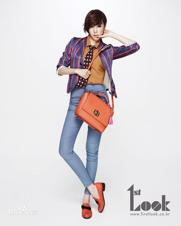 http://www.newswatch247.com/pics/star/pic/b63c764e74341f75e5baefab739bb396.jpg