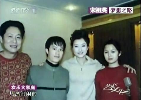 http://www.newswatch247.com/pics/star/pic/b6679476c27b3dad3af1bd027200e5e6.jpg