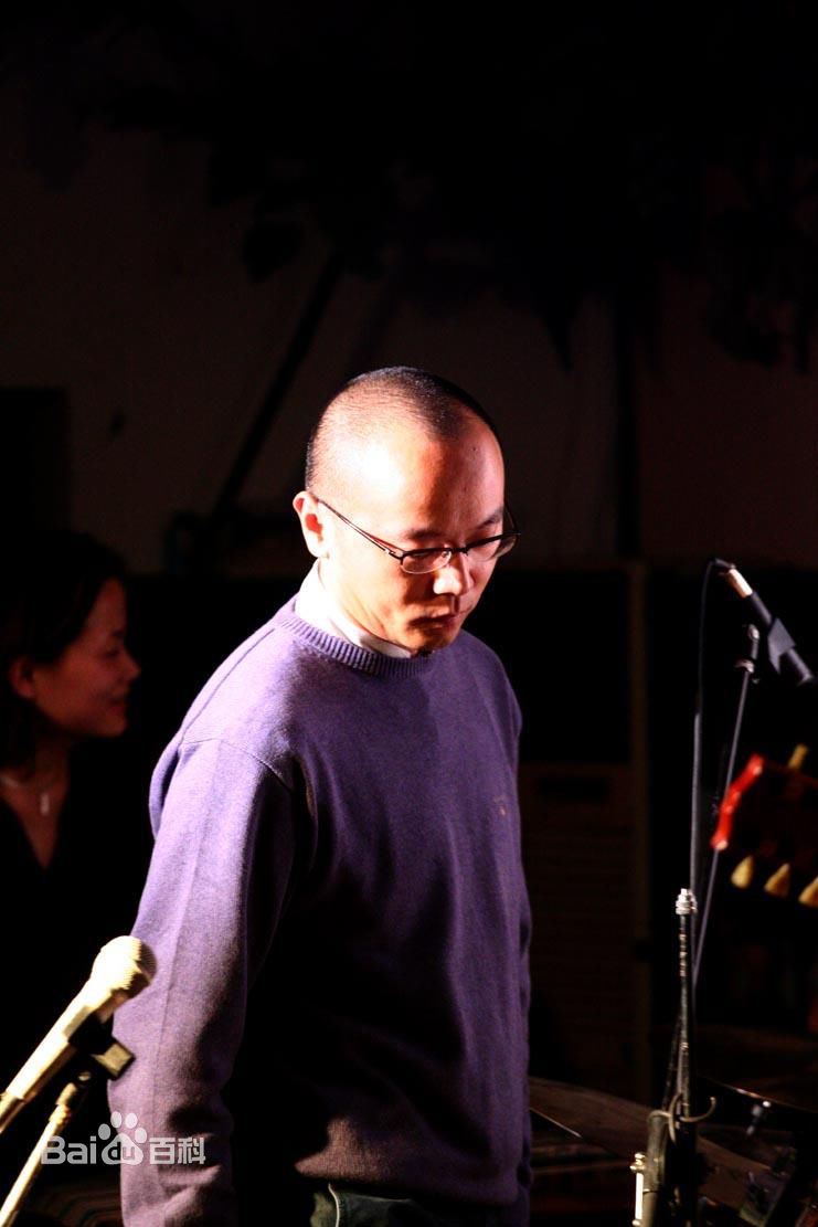 http://www.newswatch247.com/pics/star/pic/b730e00797a31ce0264c93fa54b1f16d.jpg