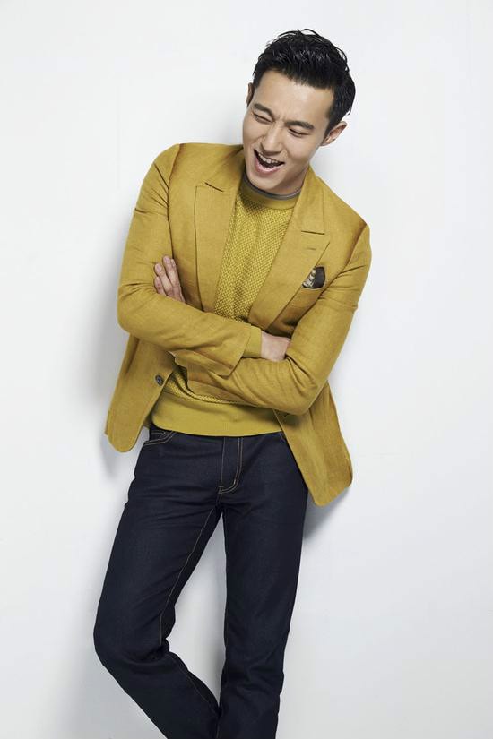 http://www.newswatch247.com/pics/star/pic/b75e/db9ec946f5b0793ed325a8596d98.jpg