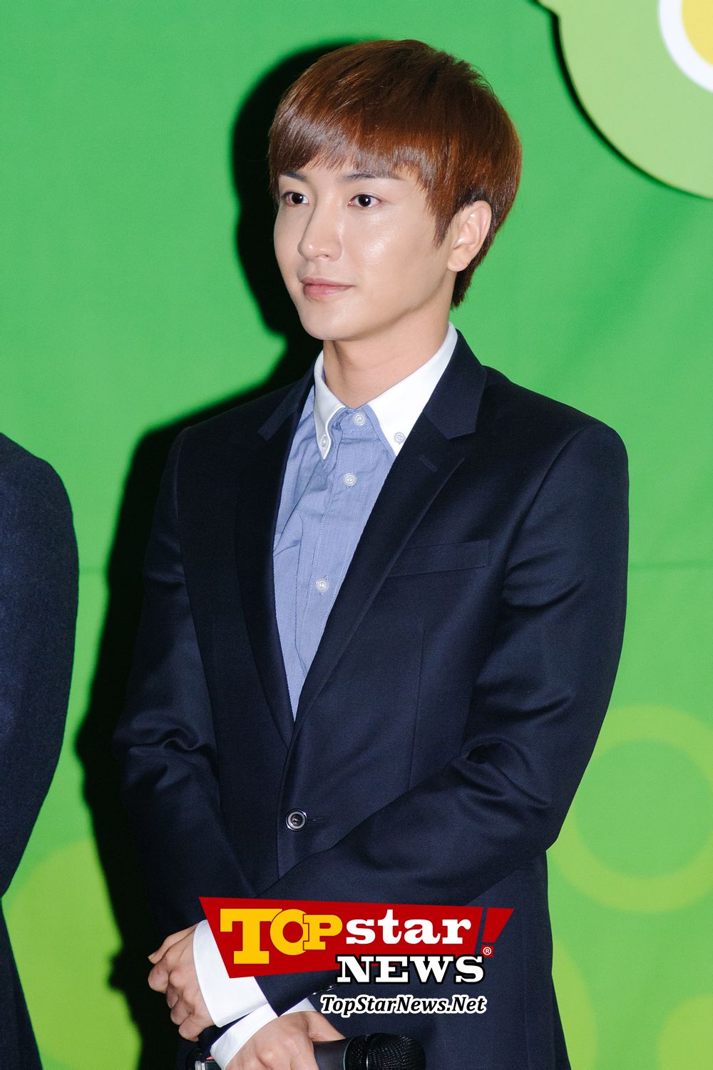 http://www.newswatch247.com/pics/star/pic/b7fe89d5e707c9c4b3c6ee4e301219d4.jpg