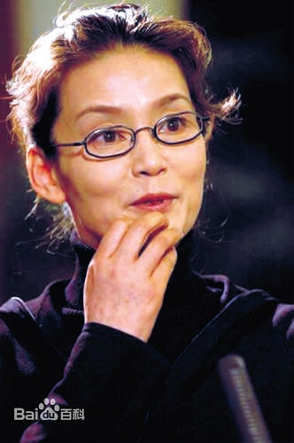 http://www.newswatch247.com/pics/star/pic/b94f2ee4e975a3a35abed8e7e5470676.jpg
