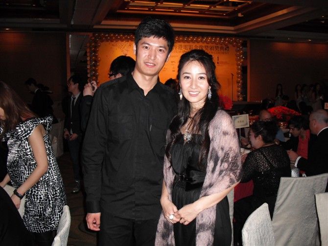 http://www.newswatch247.com/pics/star/pic/b95cefb40fb9d72332f29176d46dff4c.jpg