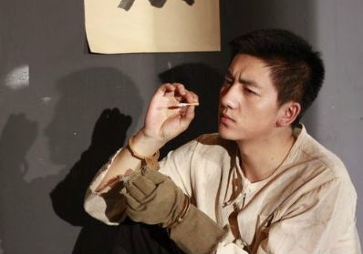 http://www.newswatch247.com/pics/star/pic/b9ec3e49dfb08ce8bf2e8350f3b10f8c.jpg