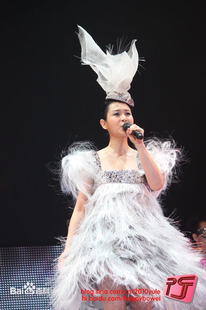 http://www.newswatch247.com/pics/star/pic/ba617c205d5946a7265ef25f120f6ef7.jpg