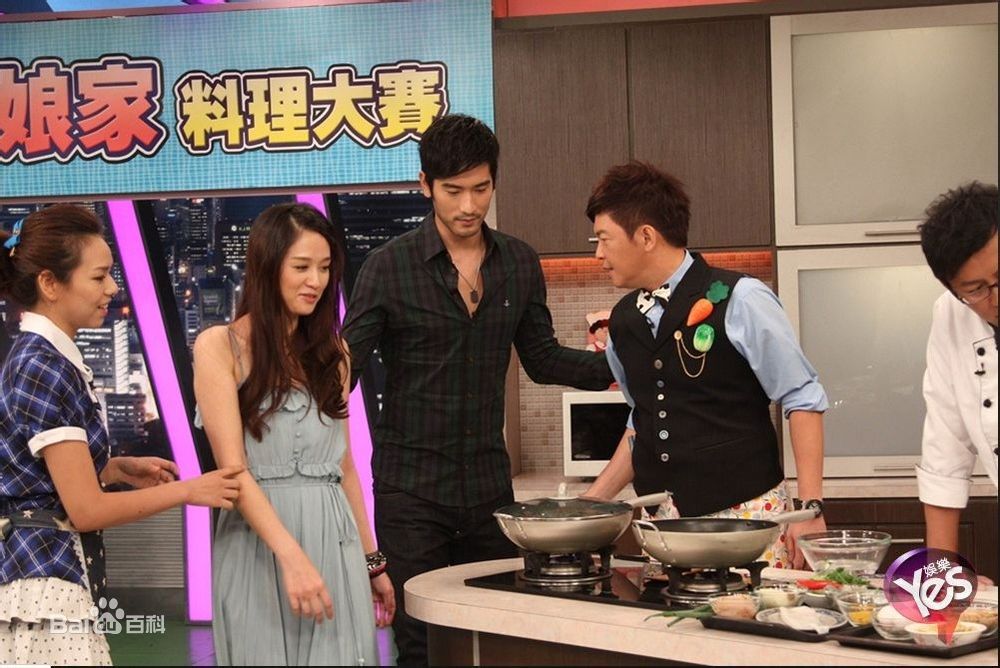 http://www.newswatch247.com/pics/star/pic/ba64efd8dc7d5b3835c41d5d9ed4d14b.jpg