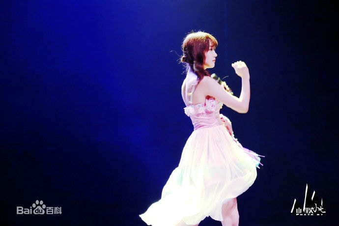 http://www.newswatch247.com/pics/star/pic/ba8163d971d4e1331815e459f963d9b4.jpg