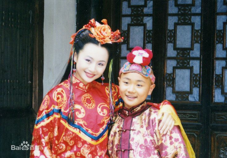 http://www.newswatch247.com/pics/star/pic/bafe5eda9d89573ca9058723d756d6f6.jpg