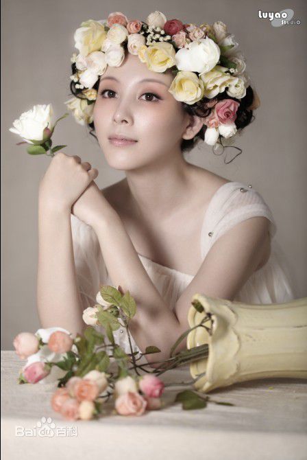 http://www.newswatch247.com/pics/star/pic/bb689d527119018e43097ea4586d754a.jpg