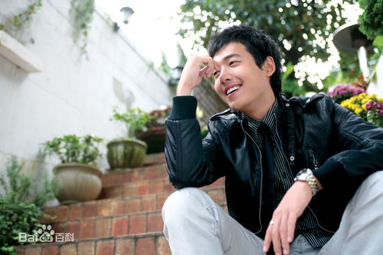 http://www.newswatch247.com/pics/star/pic/bcf56cc121a8c1b78fae27acef2a08ad.jpg