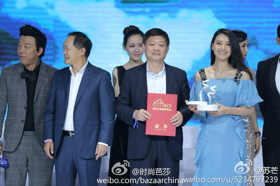 http://www.newswatch247.com/pics/star/pic/bd18/22d58959ec17648a3c597805f857.jpg