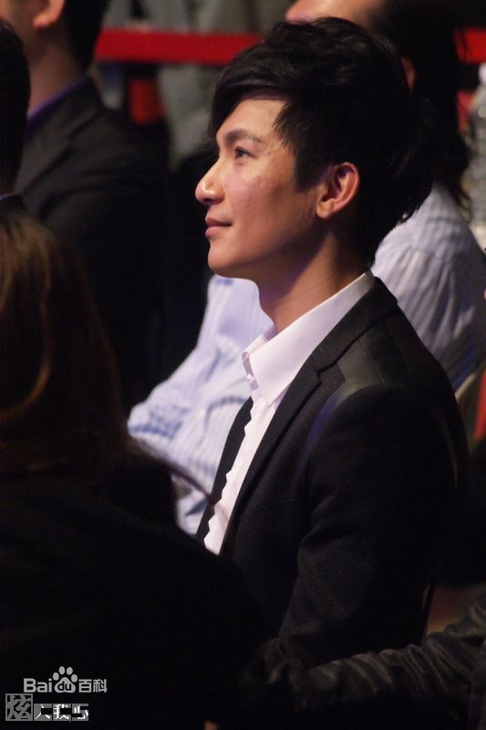 http://www.newswatch247.com/pics/star/pic/bd4a3d57f53d91b34ab05cb4b3a38df8.jpg
