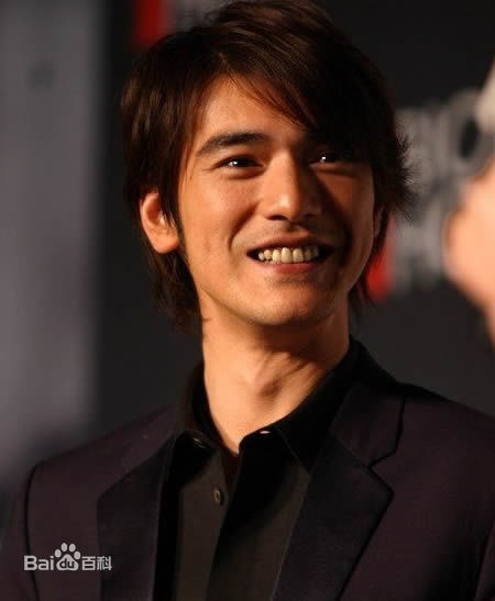 http://www.newswatch247.com/pics/star/pic/bde8a612dc048ede562cc46149e7f14a.jpg