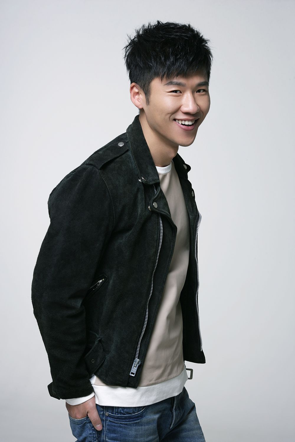 http://www.newswatch247.com/pics/star/pic/be60/4f5c3486ae3a61f24ad4ade45a13.jpg