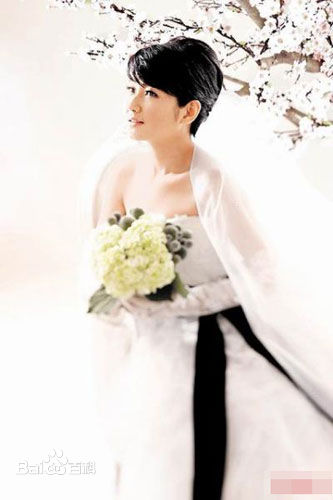 http://www.newswatch247.com/pics/star/pic/bf007307fefada8aa4e0e61e1a70f459.jpg