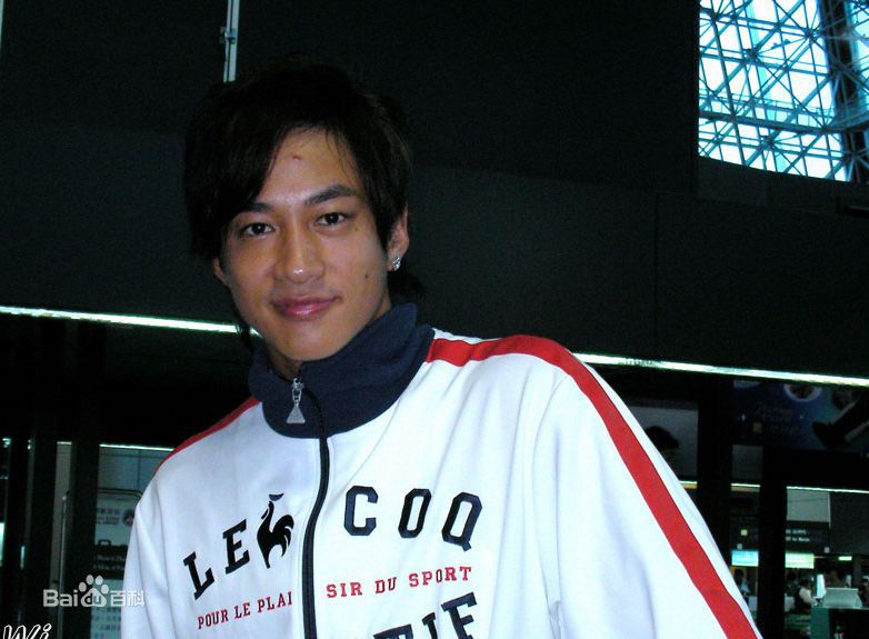 http://www.newswatch247.com/pics/star/pic/c0750afecaac8e2a162ba9c5347d3fb7.jpg