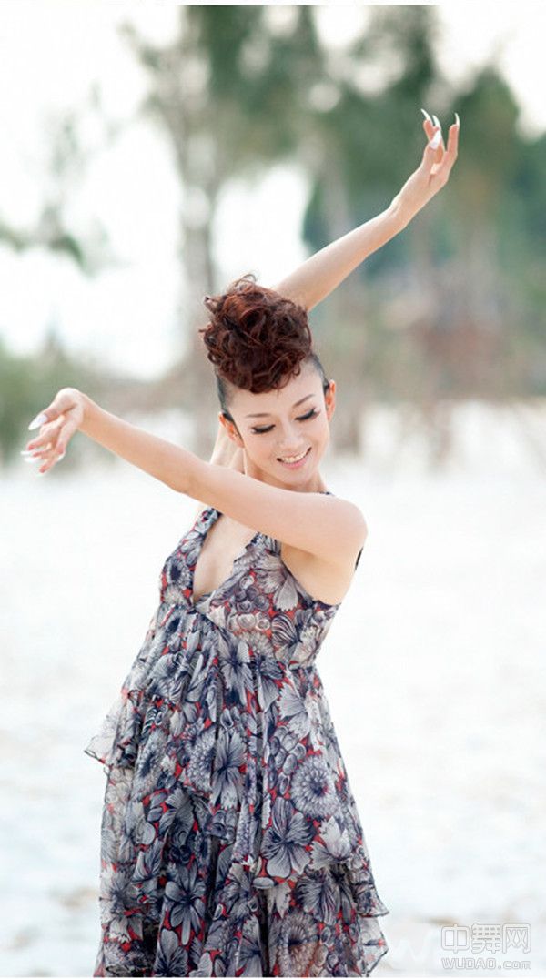 http://www.newswatch247.com/pics/star/pic/c0be1c4f1ba93af5b1eb19a4aafa62df.jpg
