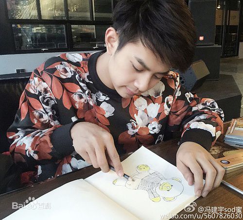 http://www.newswatch247.com/pics/star/pic/c109de1e82946583cefcbcf345b89d3d.jpg