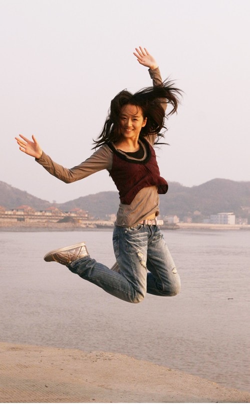 http://www.newswatch247.com/pics/star/pic/c177/768464f891bb8ca9fdf53c22cce2.jpg