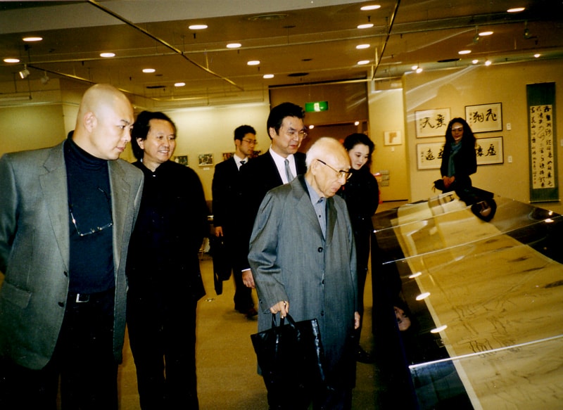 http://www.newswatch247.com/pics/star/pic/c22ef161677433cd3e305ac5ad4e3cde.jpg