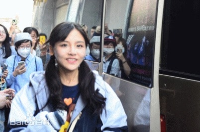 http://www.newswatch247.com/pics/star/pic/c25bfd5709fc7af081a8d97cb94193bd.jpg