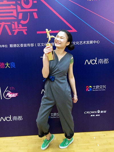 http://www.newswatch247.com/pics/star/pic/c2763fa0f87eb9eda774f10bdfc53394.jpg