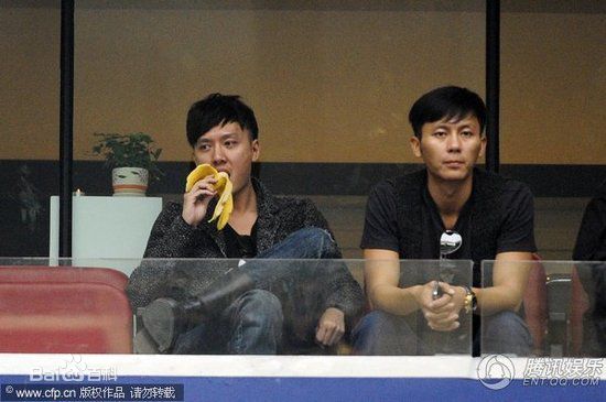 http://www.newswatch247.com/pics/star/pic/c40cb3650e93dcaabbd352992ffb3ea4.jpg