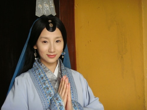 http://www.newswatch247.com/pics/star/pic/c444/afce3e0d3a41be6be4f48896a3f3.jpg