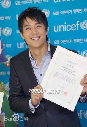 http://www.newswatch247.com/pics/star/pic/c48d08b04ff1cf85d7ca48395984e241.jpg