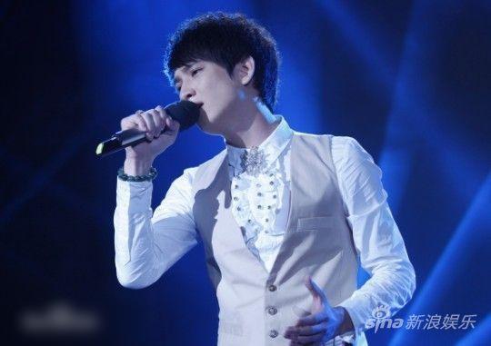 http://www.newswatch247.com/pics/star/pic/c4dd71017b9b79106076383a9fc9ba08.jpg