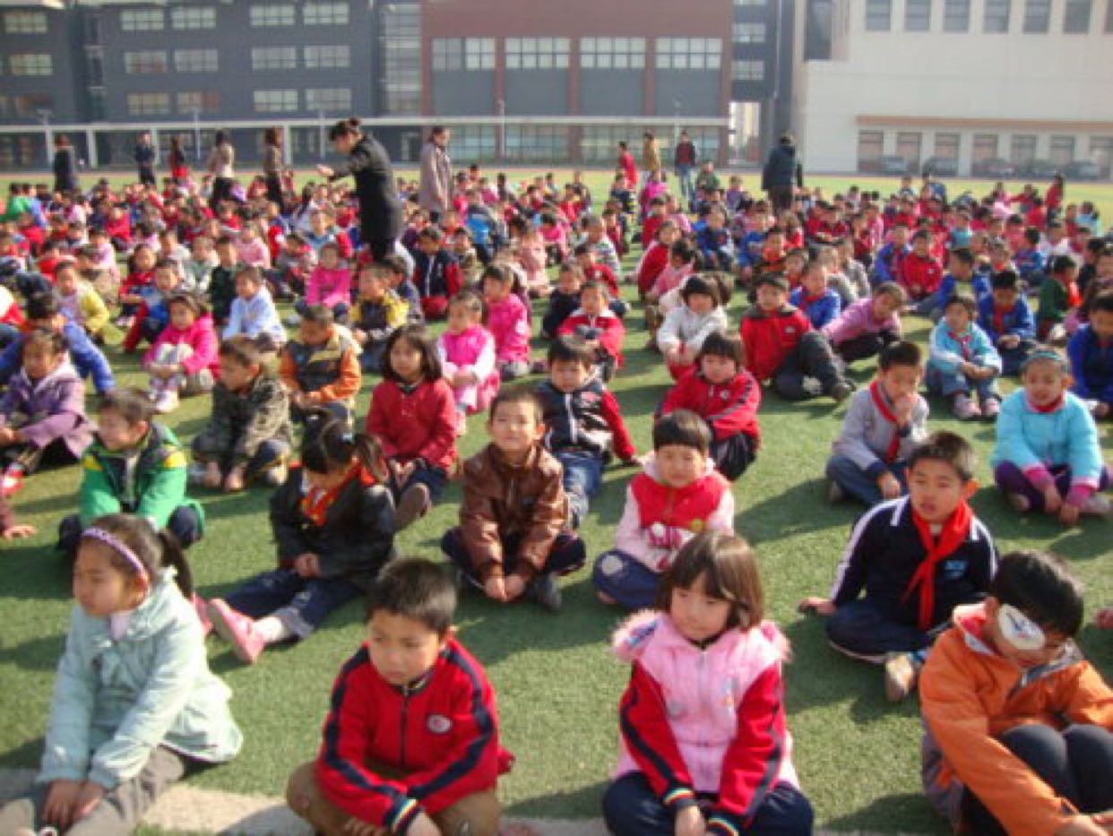 http://www.newswatch247.com/pics/star/pic/c4e82b576464d12a9f5786846b4e1e30.jpg