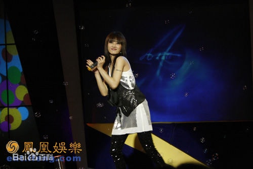 http://www.newswatch247.com/pics/star/pic/c5123f07194083a5319ae0388712ee0e.jpg
