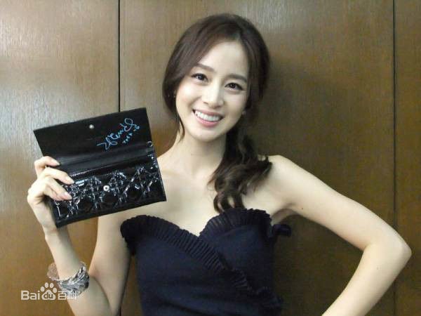 http://www.newswatch247.com/pics/star/pic/c59732d67b72f28351afb8d03dd51af7.jpg