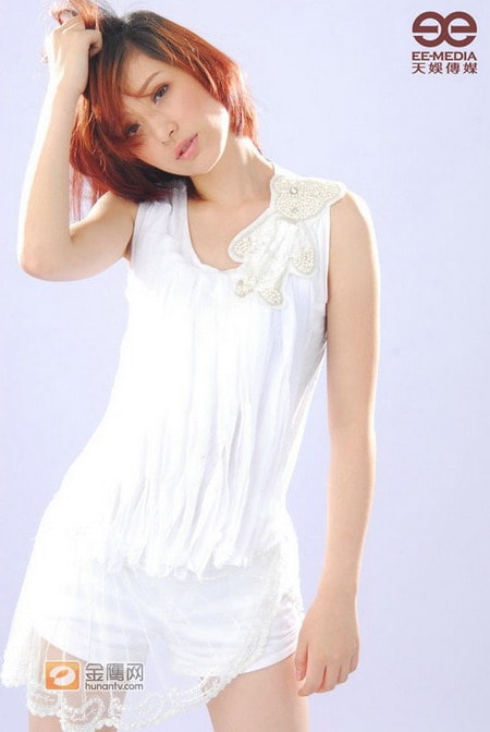 http://www.newswatch247.com/pics/star/pic/c5b7fa1bb4b33a757227a7389b560c1b.jpg
