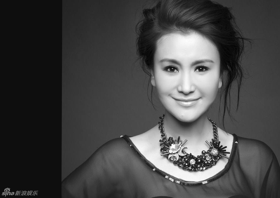 http://www.newswatch247.com/pics/star/pic/c6ab72a591527e5a516e492743c51c76.jpg