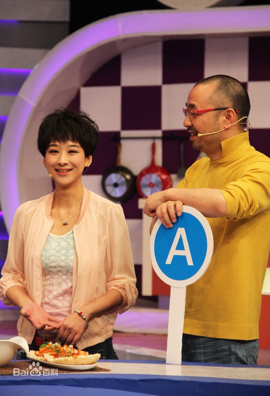 http://www.newswatch247.com/pics/star/pic/c6d7ef4e8f9d55f7dfe9b2e664050c31.jpg