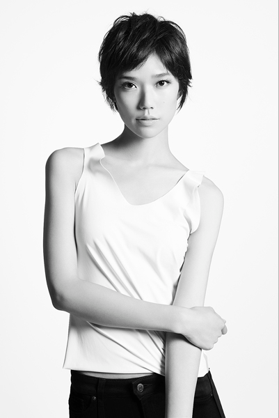 http://www.newswatch247.com/pics/star/pic/c842/f6c87b4fa75afa7dbc90b4df8c24.jpg