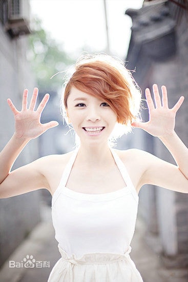 http://www.newswatch247.com/pics/star/pic/ca4dc19d545672cda9517cae1fbf31fe.jpg