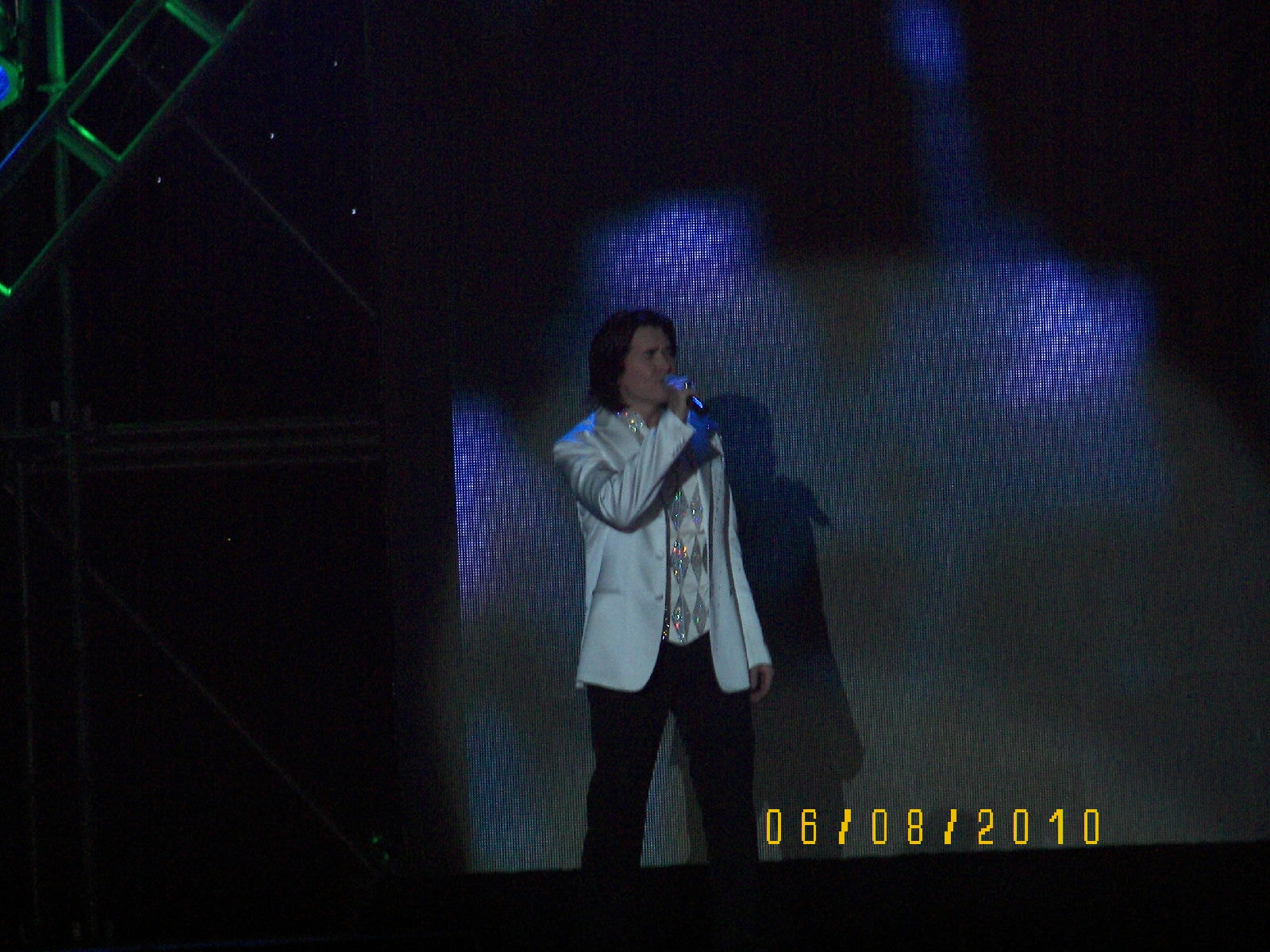 http://www.newswatch247.com/pics/star/pic/cc075eaa28c00516da5d71d2ad17830d.jpg