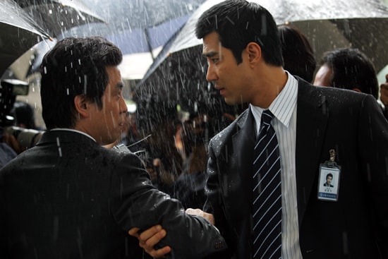 http://www.newswatch247.com/pics/star/pic/cd0918cb2514b28f708a5c4c35ad563b.jpg
