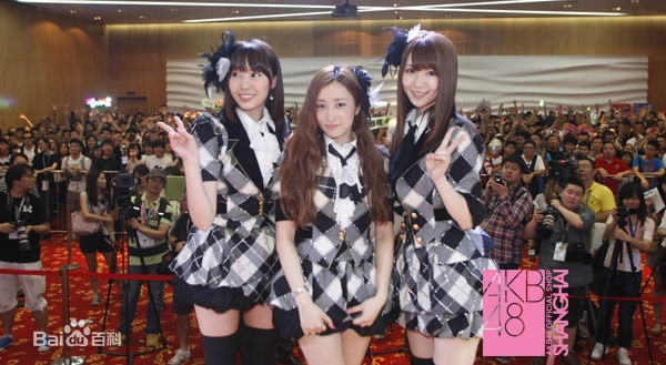http://www.newswatch247.com/pics/star/pic/cd748f790f1ec36033ad9a1fbd6123a6.jpg