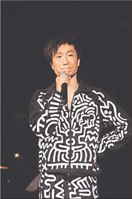 http://www.newswatch247.com/pics/star/pic/cdda625c3c13e9e504bff5559765eeaa.jpg