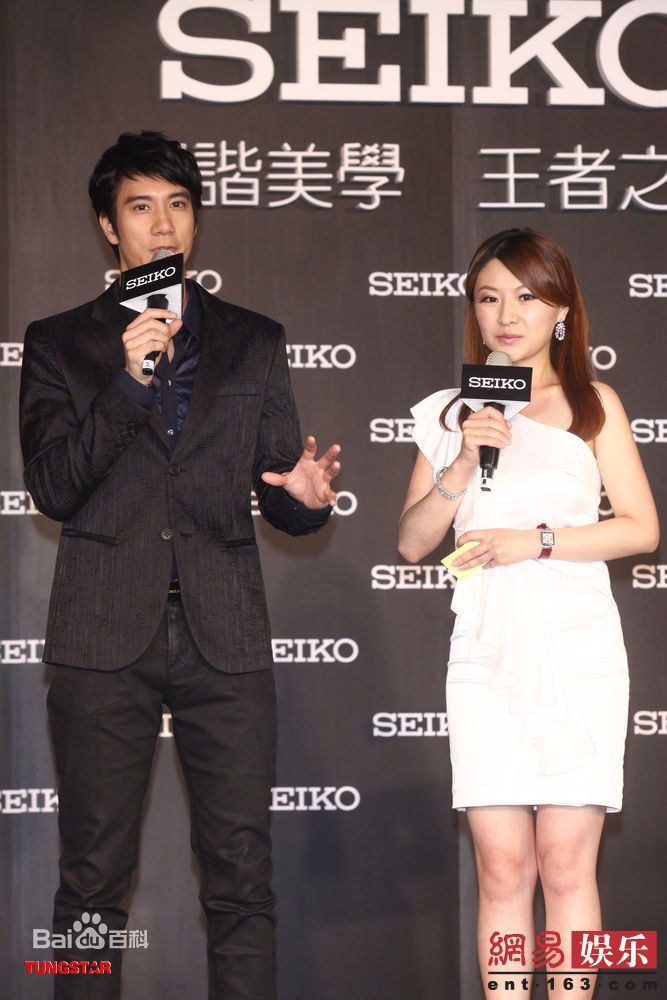 http://www.newswatch247.com/pics/star/pic/cdf3d409ab60f673203443ad0b7ebded.jpg