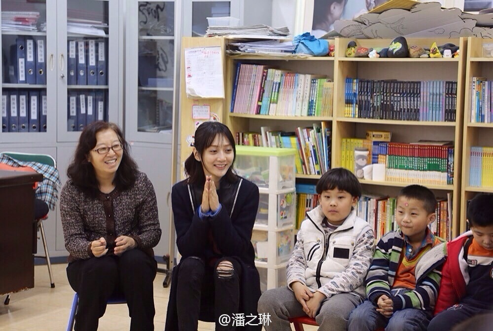 http://www.newswatch247.com/pics/star/pic/ce0922ab8482041934aee5dafa0159a9.jpg